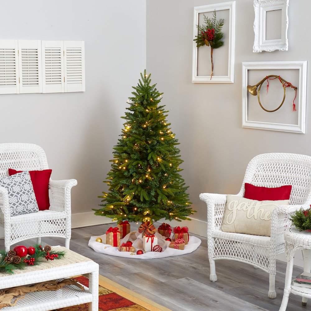 5ft. Sun Valley Fir Artificial Christmas Tree with 200 Clear LED Lights. Picture 6