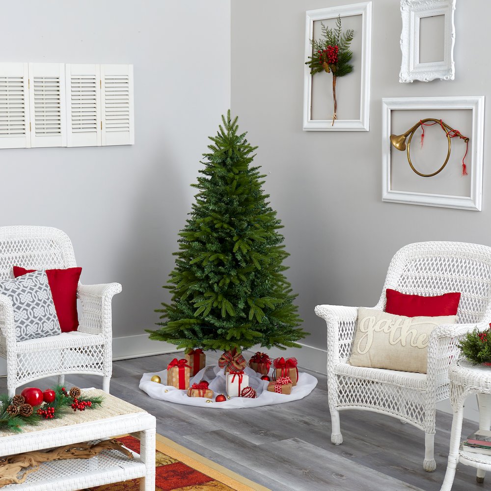 5ft. Sun Valley Fir Artificial Christmas Tree with 200 Clear LED Lights. Picture 7