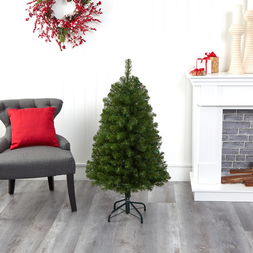 Virginia Fir Artificial Christmas Tree with 100 Clear Lights. Picture 6