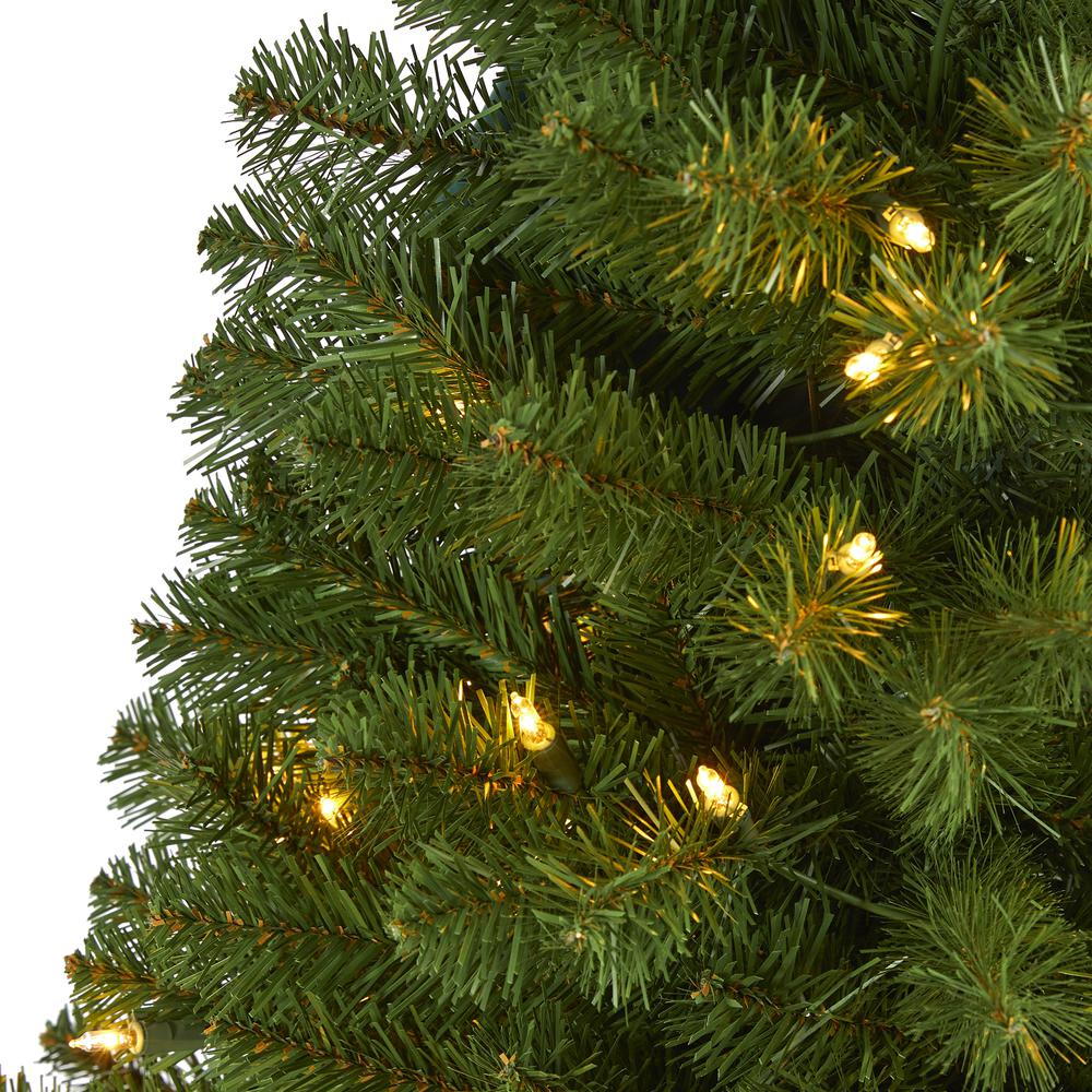 5ft. Virginia Fir Artificial Christmas Tree with 200 Clear Lights. Picture 3