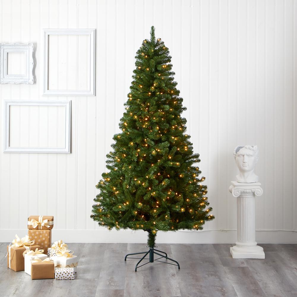 7.Virginia Fir Artificial Christmas Tree with 450 Clear Lights. Picture 5