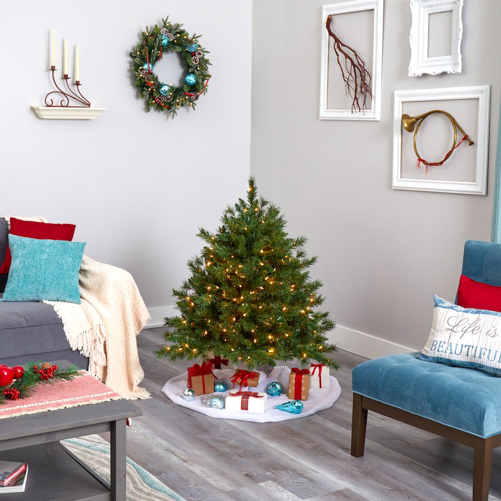 4ft. Wyoming Mixed Pine Artificial Christmas Tree with 250 Clear Lights. Picture 6