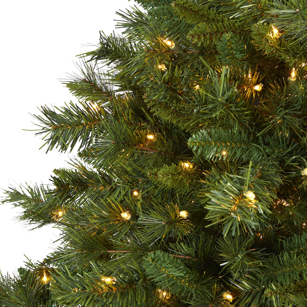 6ft. Wyoming Mixed Pine Artificial Christmas Tree with 450 Clear Lights. Picture 3