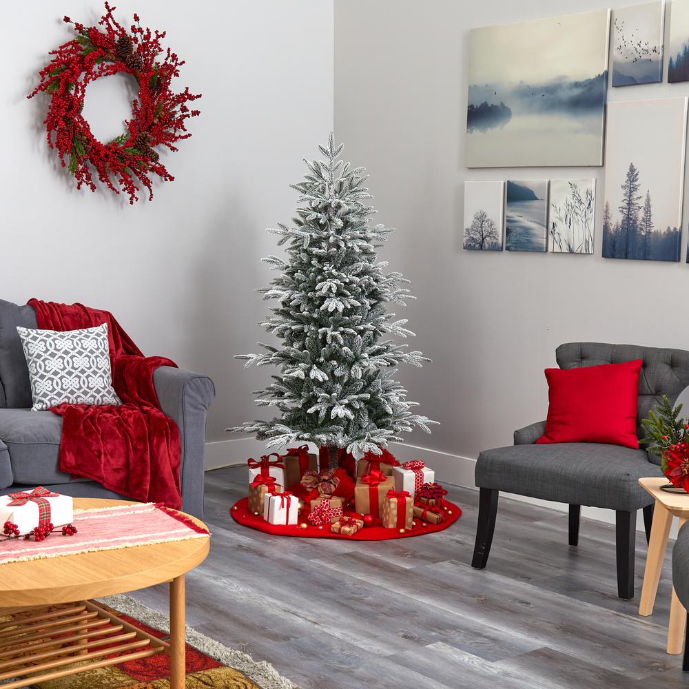5.5ft. Flocked Manchester Spruce Artificial Christmas Tree with 200 Lights and 560 Bendable Branches. Picture 5