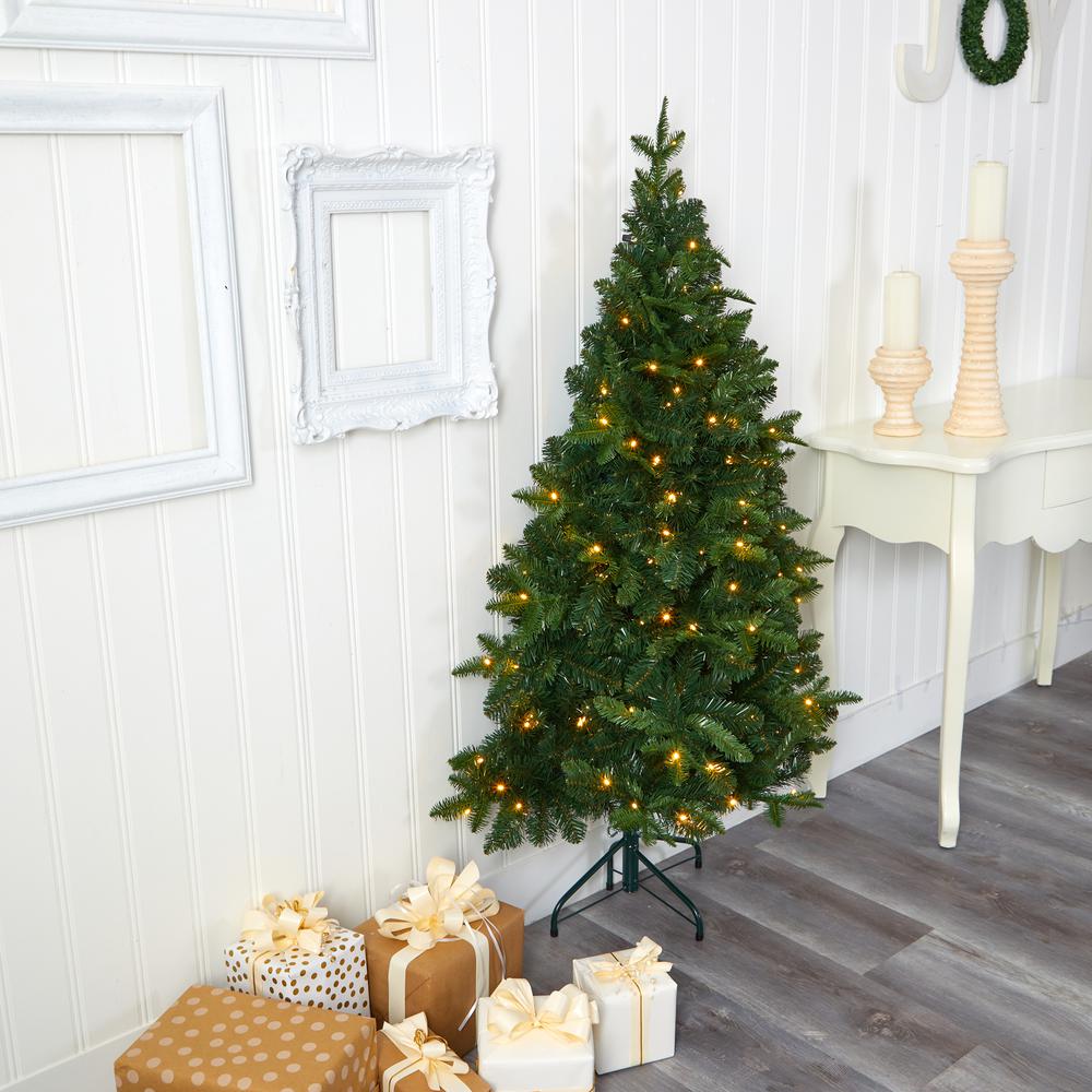 5ft. Grand Teton Spruce Flat Back Artificial Christmas Tree with 120 Clear LED Lights and 514 Bendable Branches. Picture 7