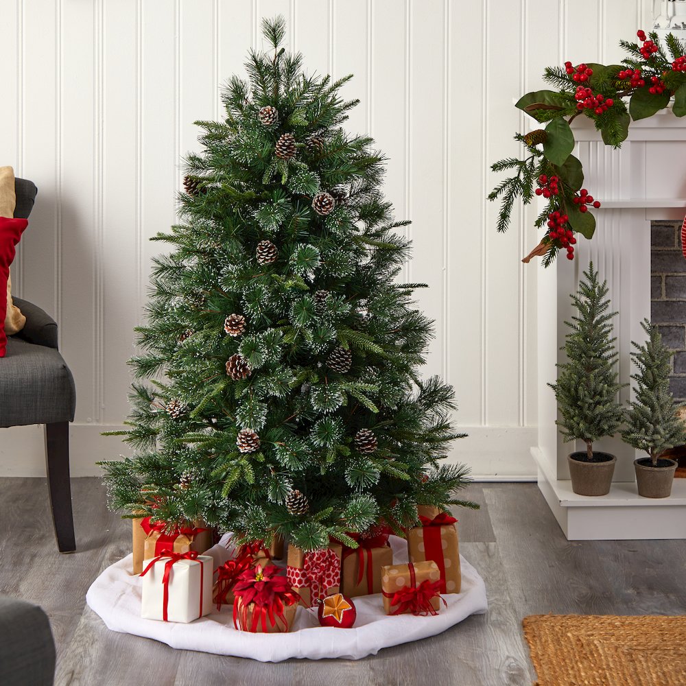 5ft. Snowed Tipped Clermont Mixed Pine Christmas Tree with 250 Clear Lights. Picture 8
