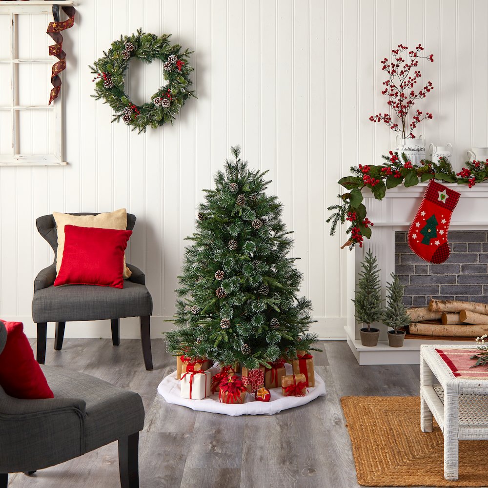 5ft. Snowed Tipped Clermont Mixed Pine Christmas Tree with 250 Clear Lights. Picture 10