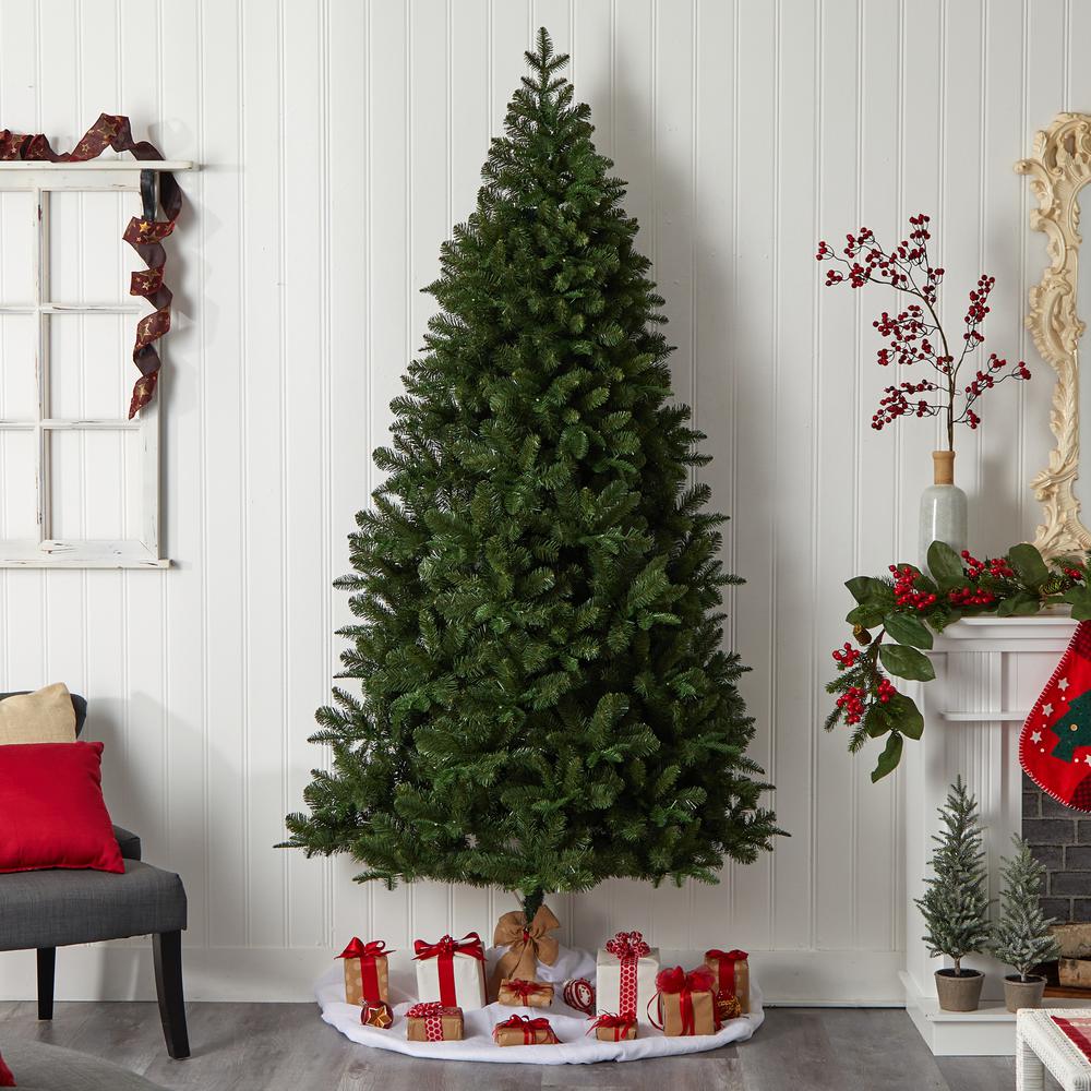 Grand Teton Spruce Flat Back Artificial Christmas Tree. Picture 11