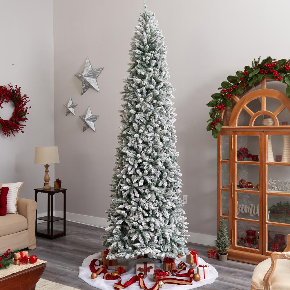 Flocked Montreal Fir Artificial Christmas Tree with 800 Warm White LED Lights. Picture 8