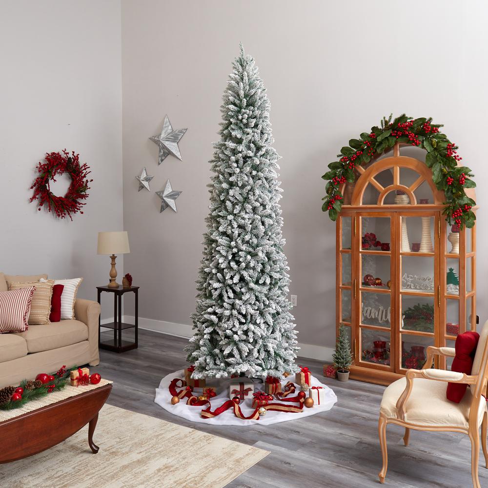 Flocked Montreal Fir Artificial Christmas Tree with 800 Warm White LED Lights. Picture 10