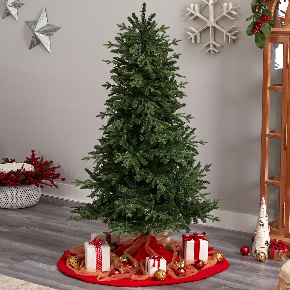 Montreal Spruce Artificial Christmas Tree with 450 Warm White LED Lights. Picture 8