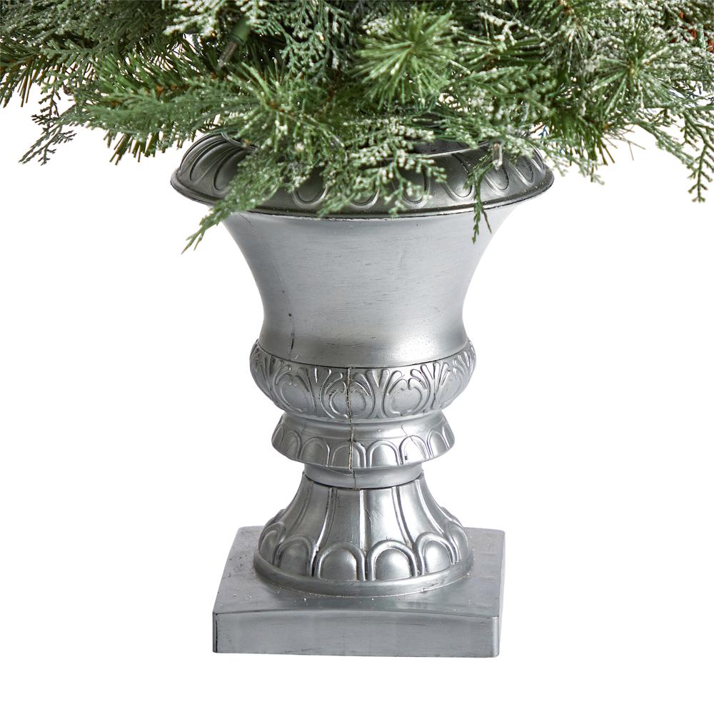 English Pine Artificial Christmas Tree with 100 Warm White LED Lights. Picture 6