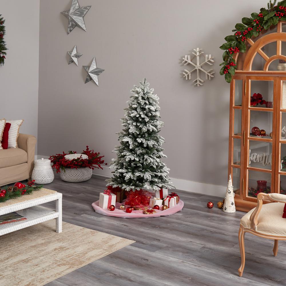 5ft. Flocked North Carolina Fir Artificial Christmas Tree with 350 Warm White Lights and 1247 Bendable Branches. Picture 9