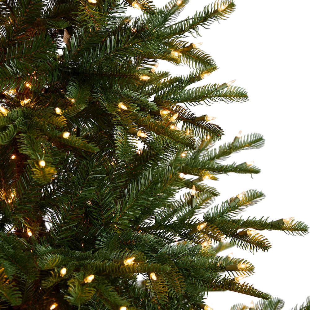 8ft. Layered Washington Spruce Artificial Christmas Tree with 650 Clear Lights. Picture 4