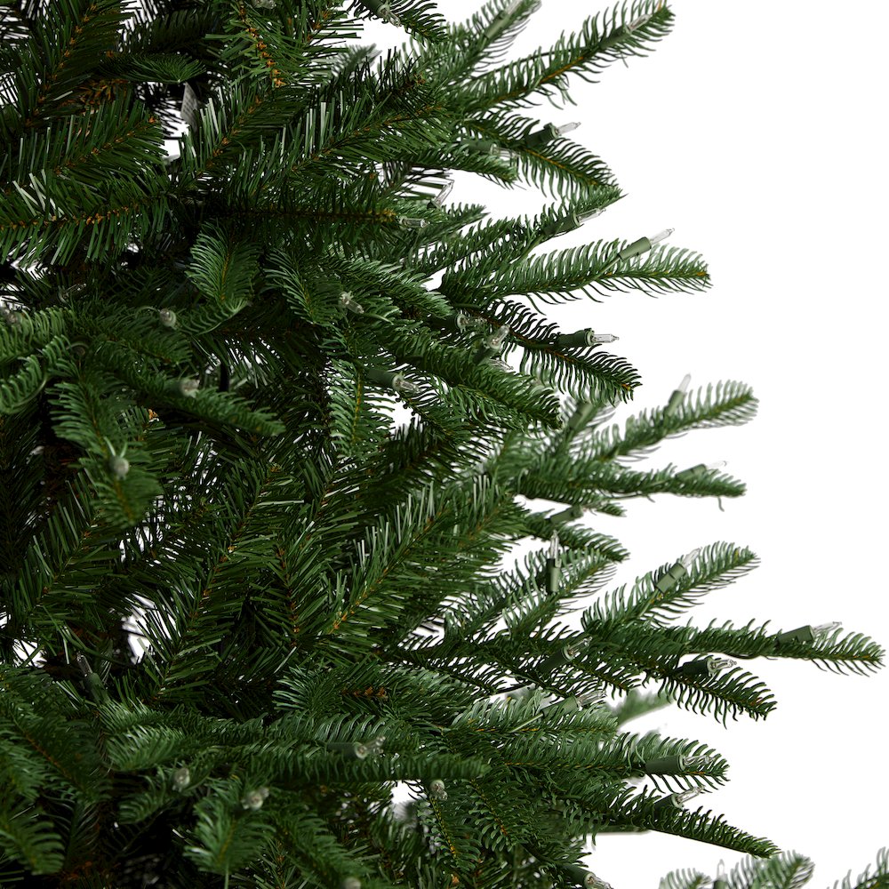 8ft. Layered Washington Spruce Artificial Christmas Tree with 650 Clear Lights. Picture 5