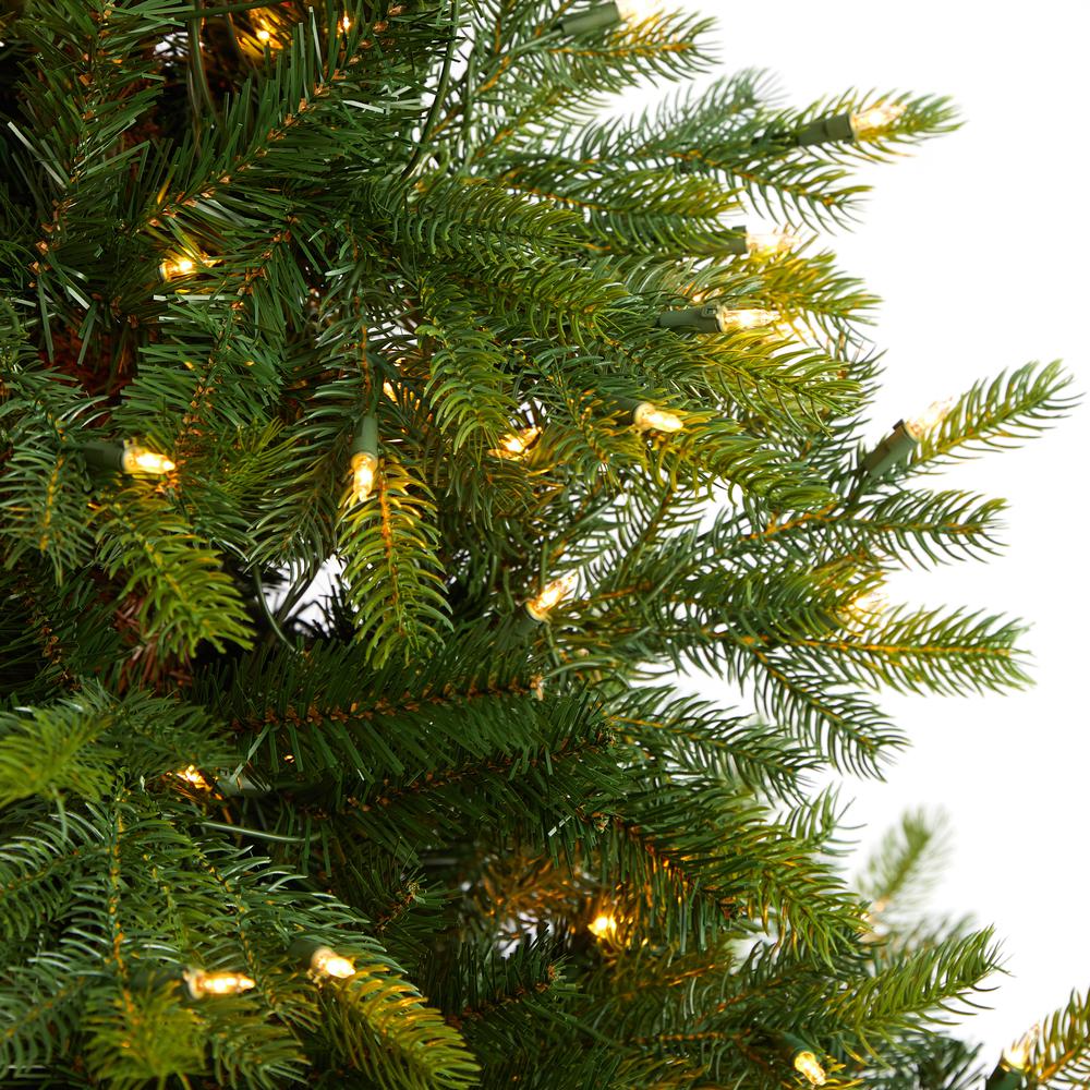 North Carolina Spruce Artificial Christmas Tree with 200 Clear Lights. Picture 4