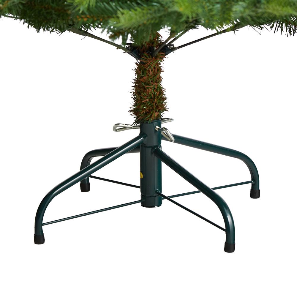 North Carolina Spruce Artificial Christmas Tree with 200 Clear Lights. Picture 6