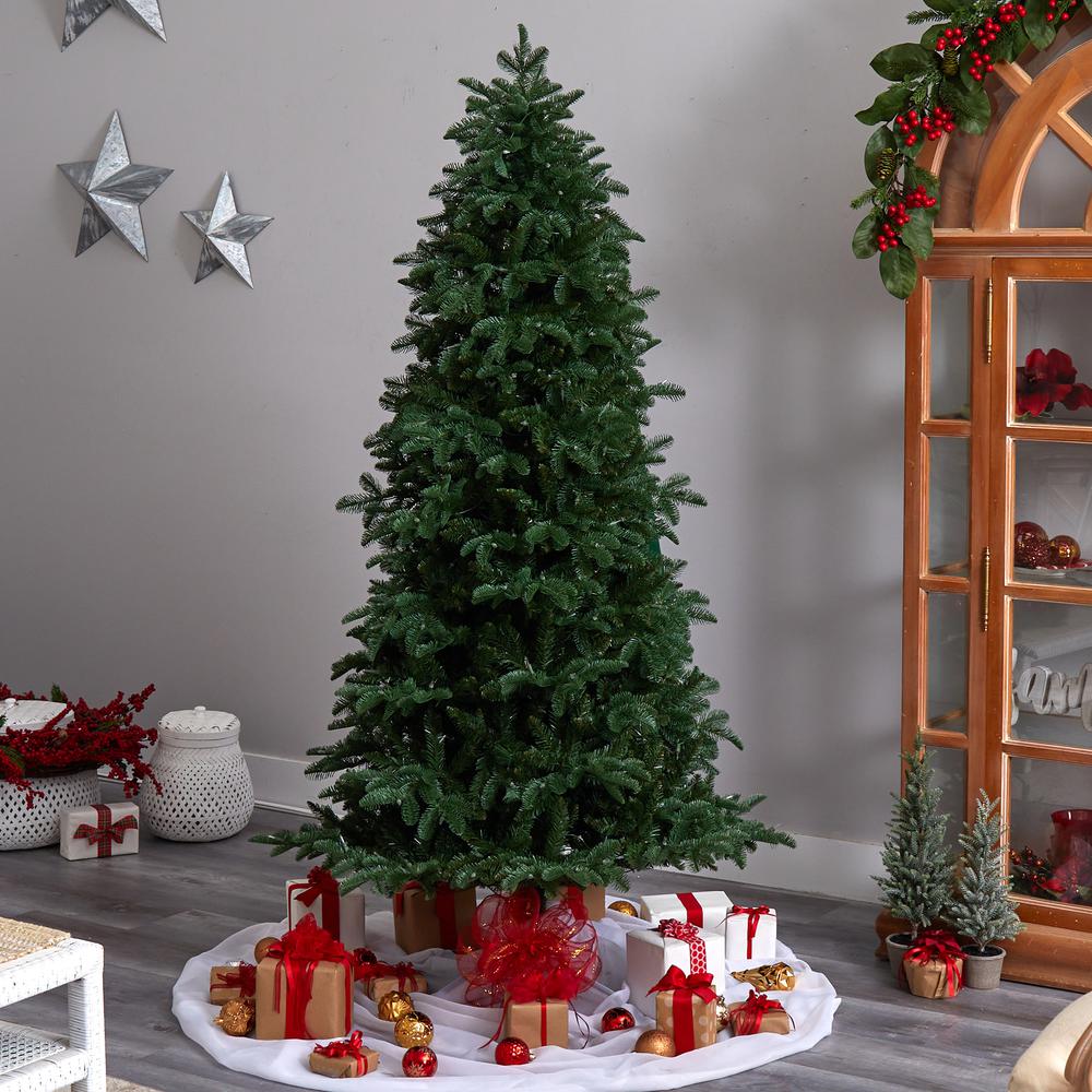 South Carolina Fir Artificial Christmas Tree with 550 Clear LED Lights. Picture 8