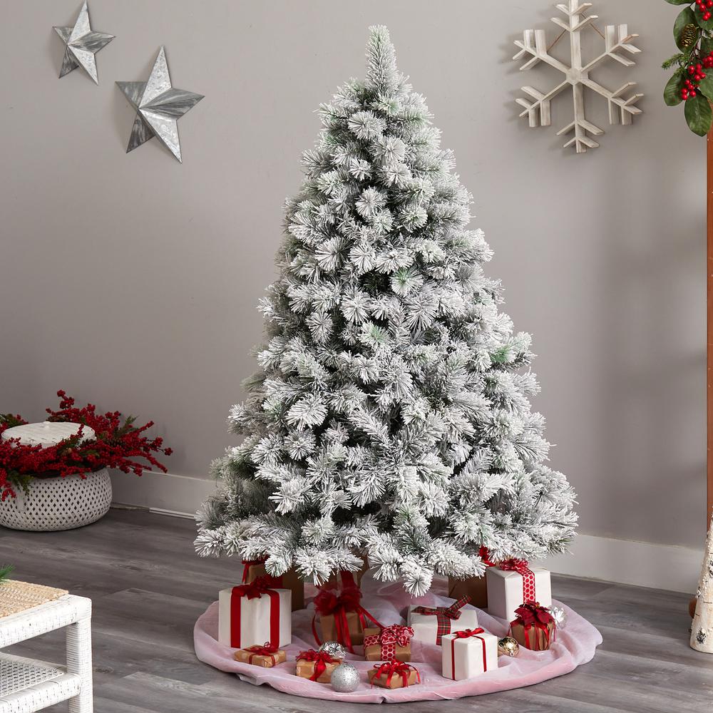 Flocked Oregon Pine Artificial Christmas Tree with 300 Clear Lights. Picture 8