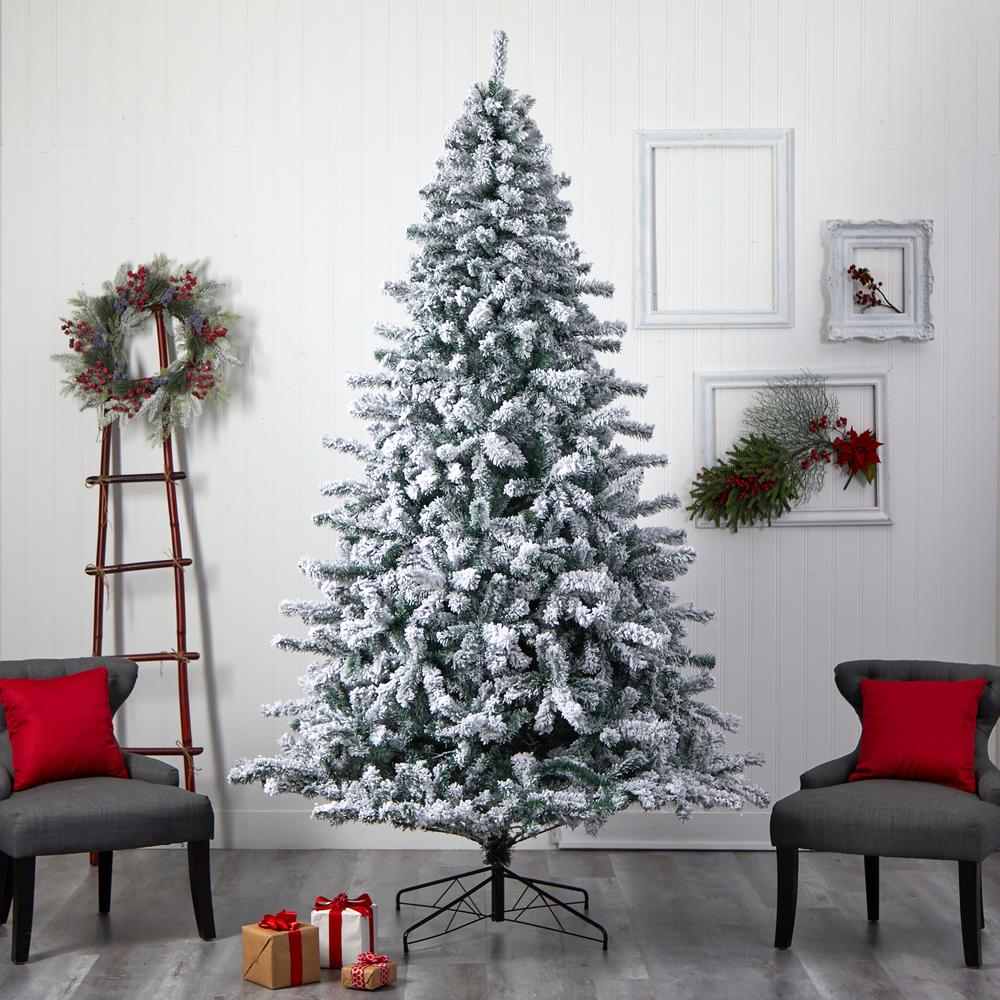 Flocked Rock Springs Spruce Christmas Tree with 650 LED Lights. Picture 8