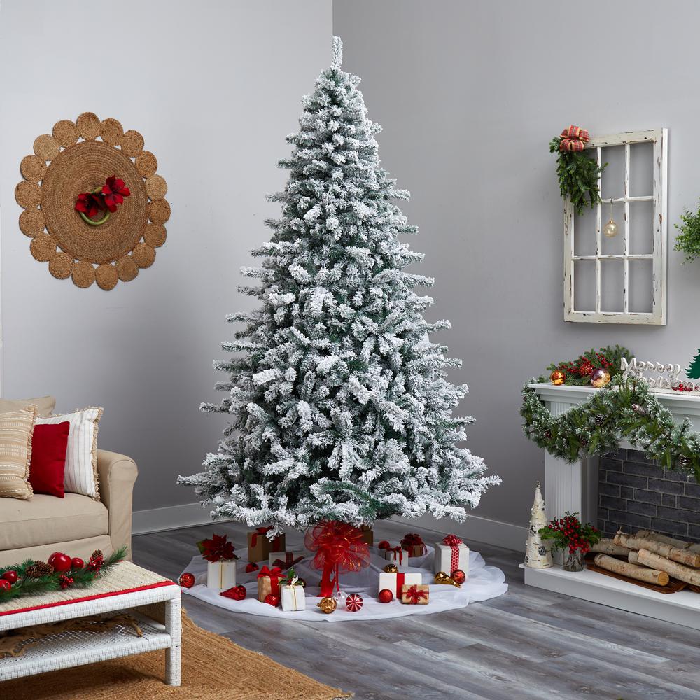 Flocked Rock Springs Spruce Christmas Tree with 650 LED Lights. Picture 10