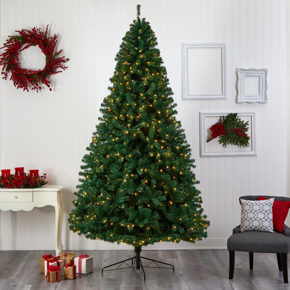 Northern Tip Artificial Christmas Tree with 650 Clear LED Lights. Picture 7