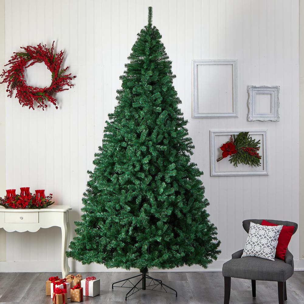 Northern Tip Artificial Christmas Tree with 800 Clear LED Lights. Picture 8