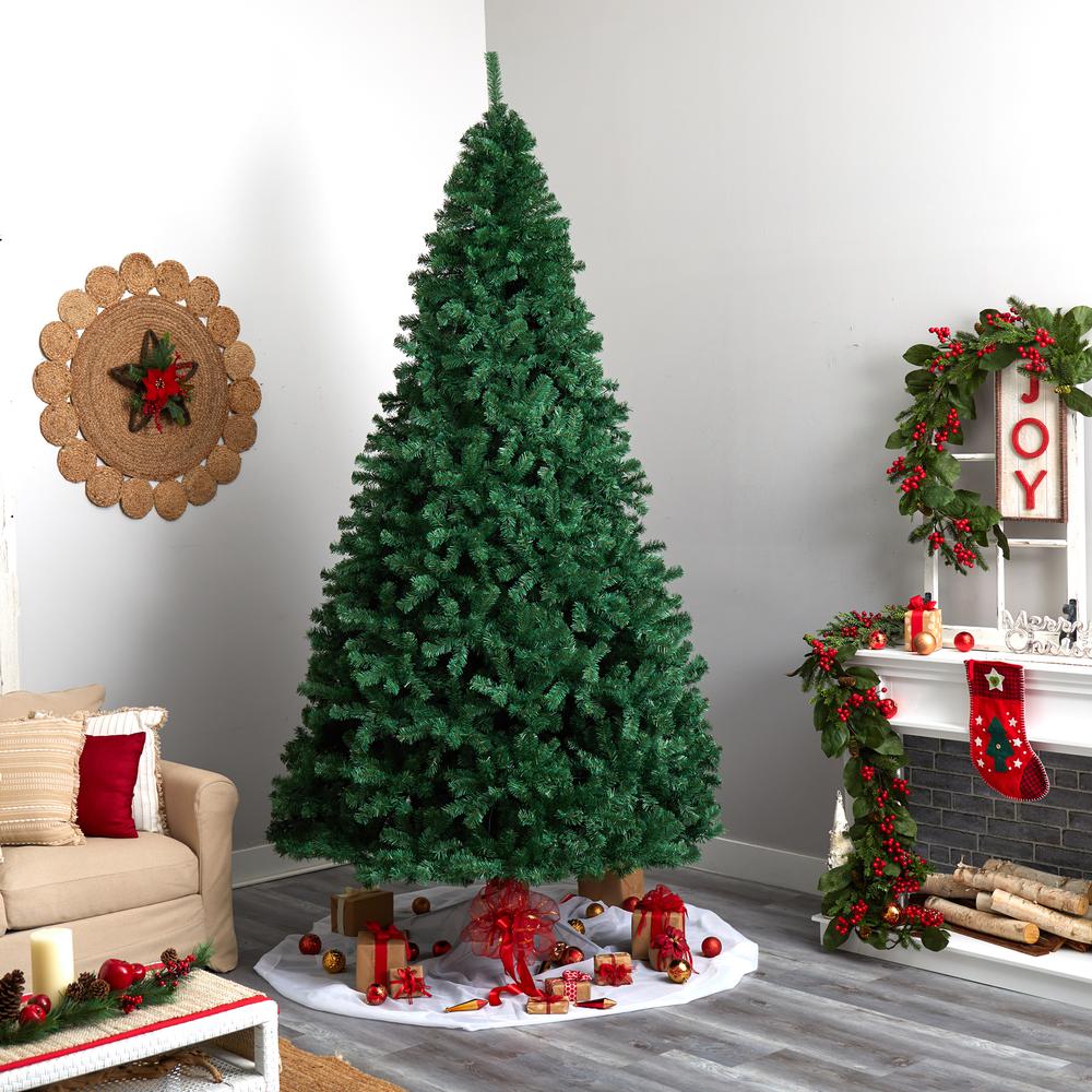 Northern Tip Artificial Christmas Tree with 800 Clear LED Lights. Picture 10
