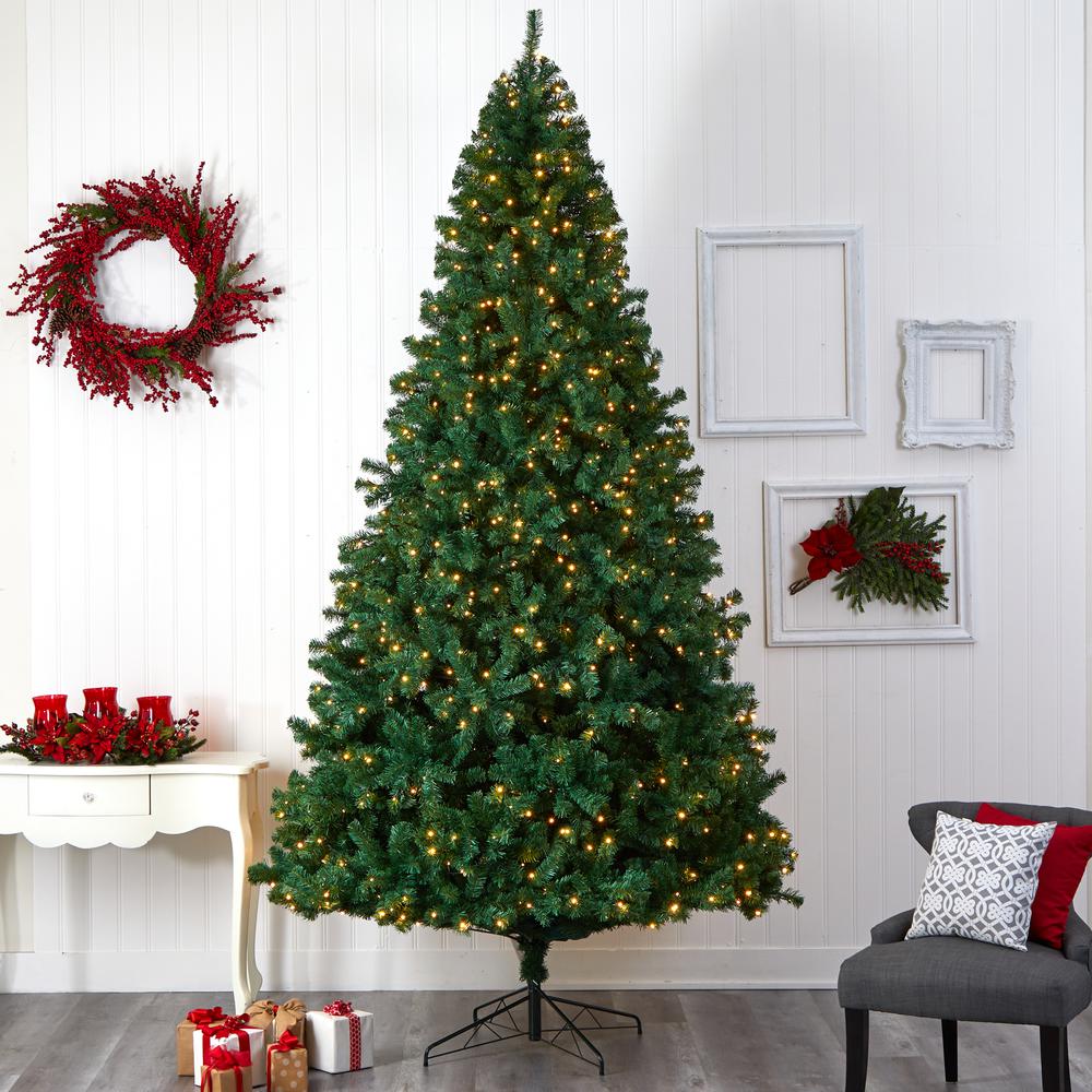 Northern Tip Artificial Christmas Tree with 1000 Clear LED Lights. Picture 7