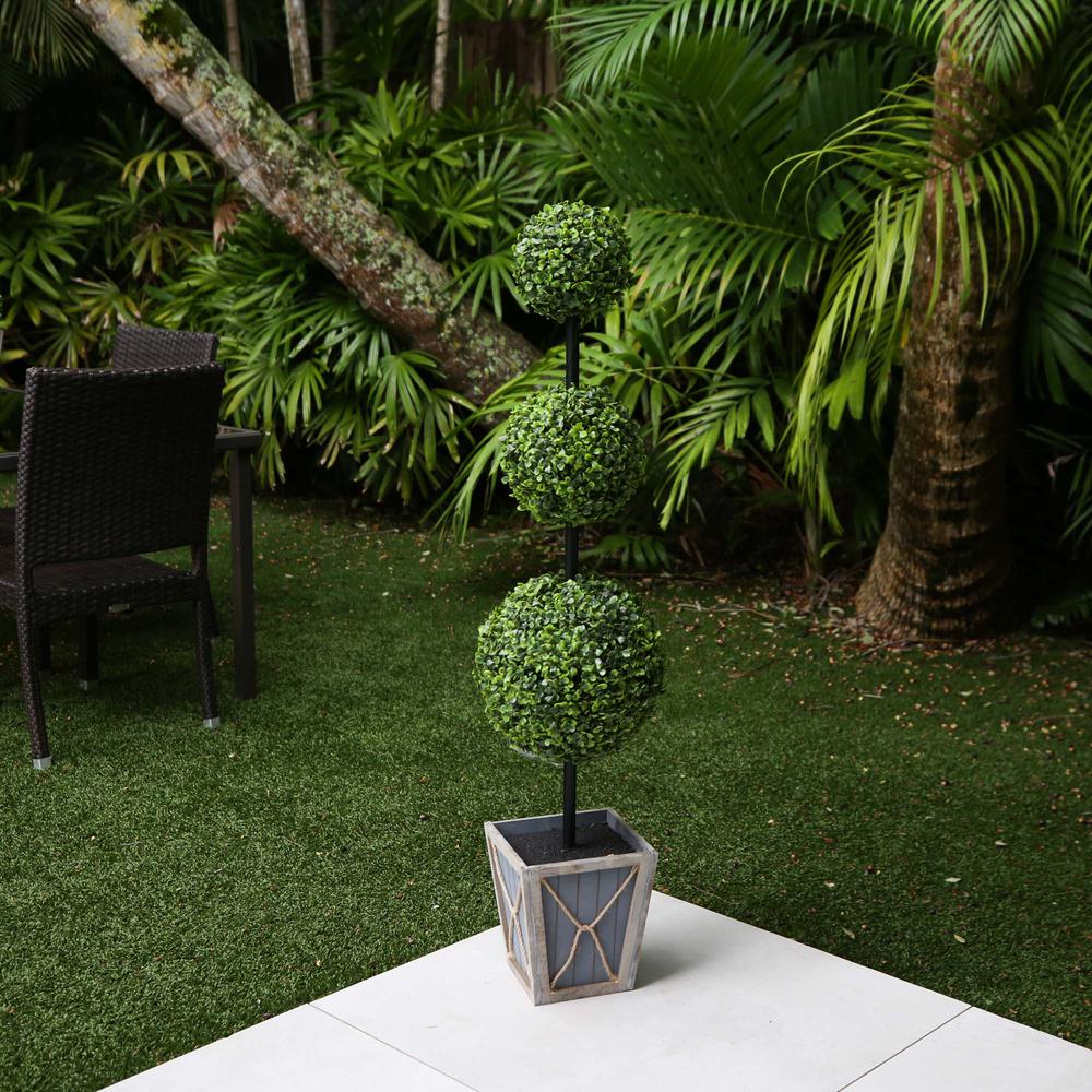 Ball Boxwood Topiary with LED Lights in Decorative Planter (Indoor/Outdoor). Picture 9