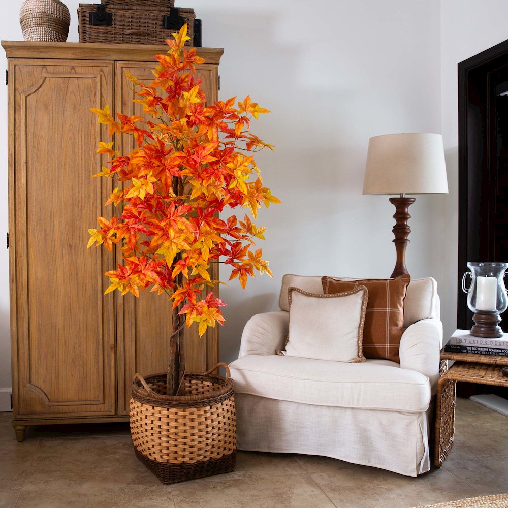 6ft. Autumn Deluxe Maple Artificial Fall Tree. Picture 7