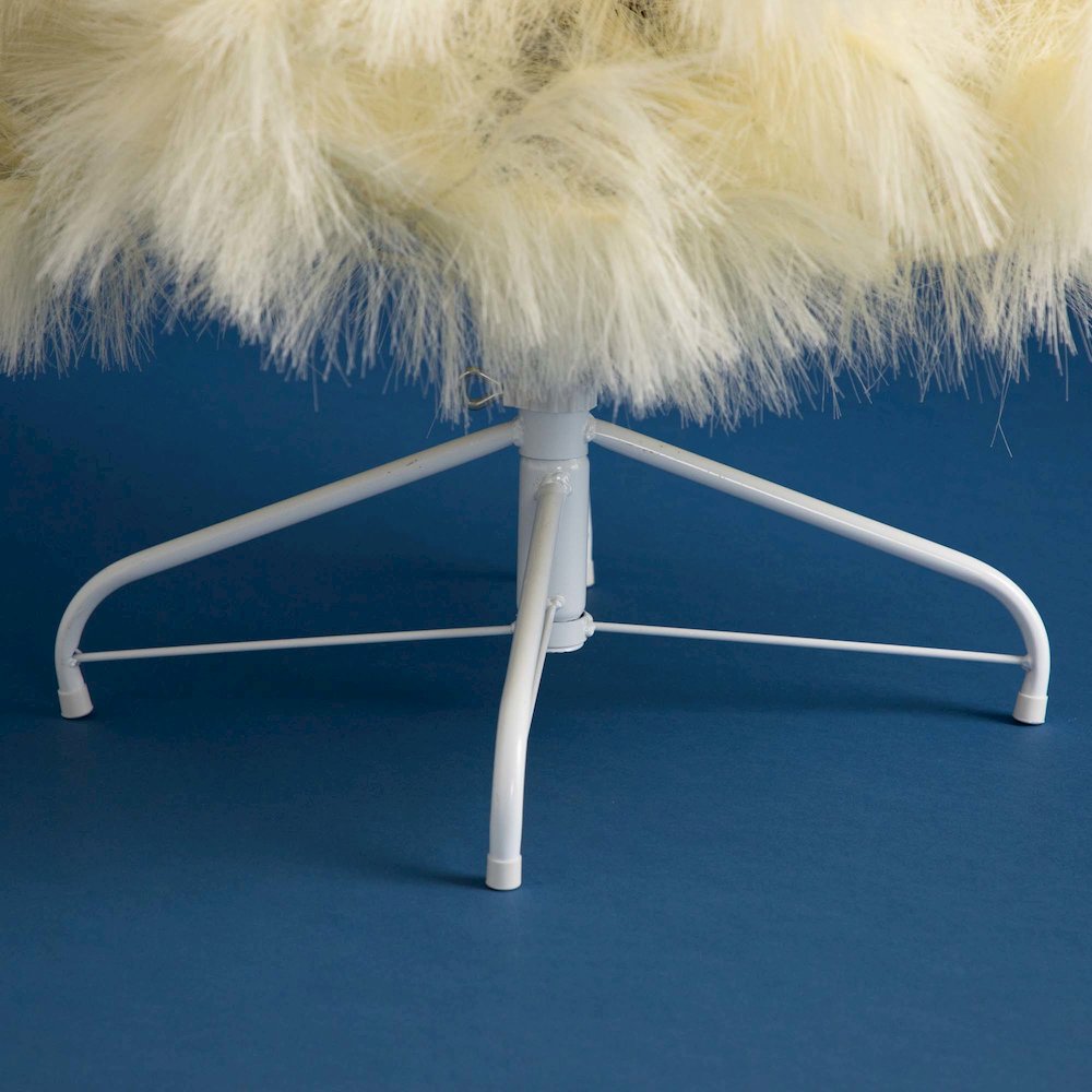 4ft. Artificial Off-White Pampas Grass Christmas Tree. Picture 13