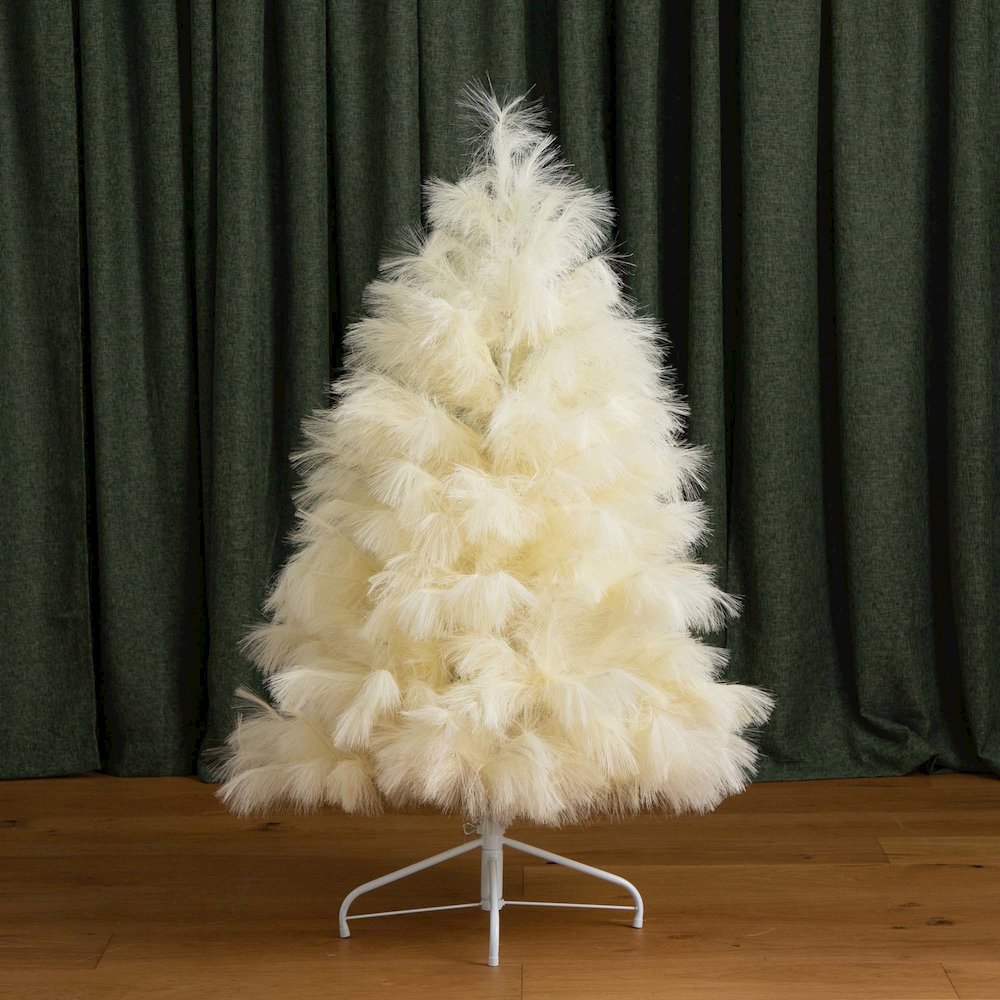 4ft. Artificial Off-White Pampas Grass Christmas Tree. Picture 18