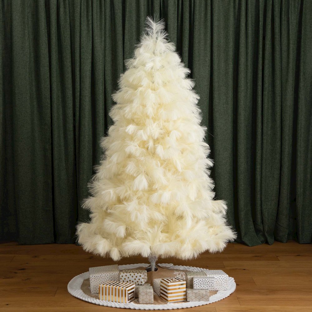6ft. Artificial Off-White Pampas Grass Christmas Tree. Picture 4