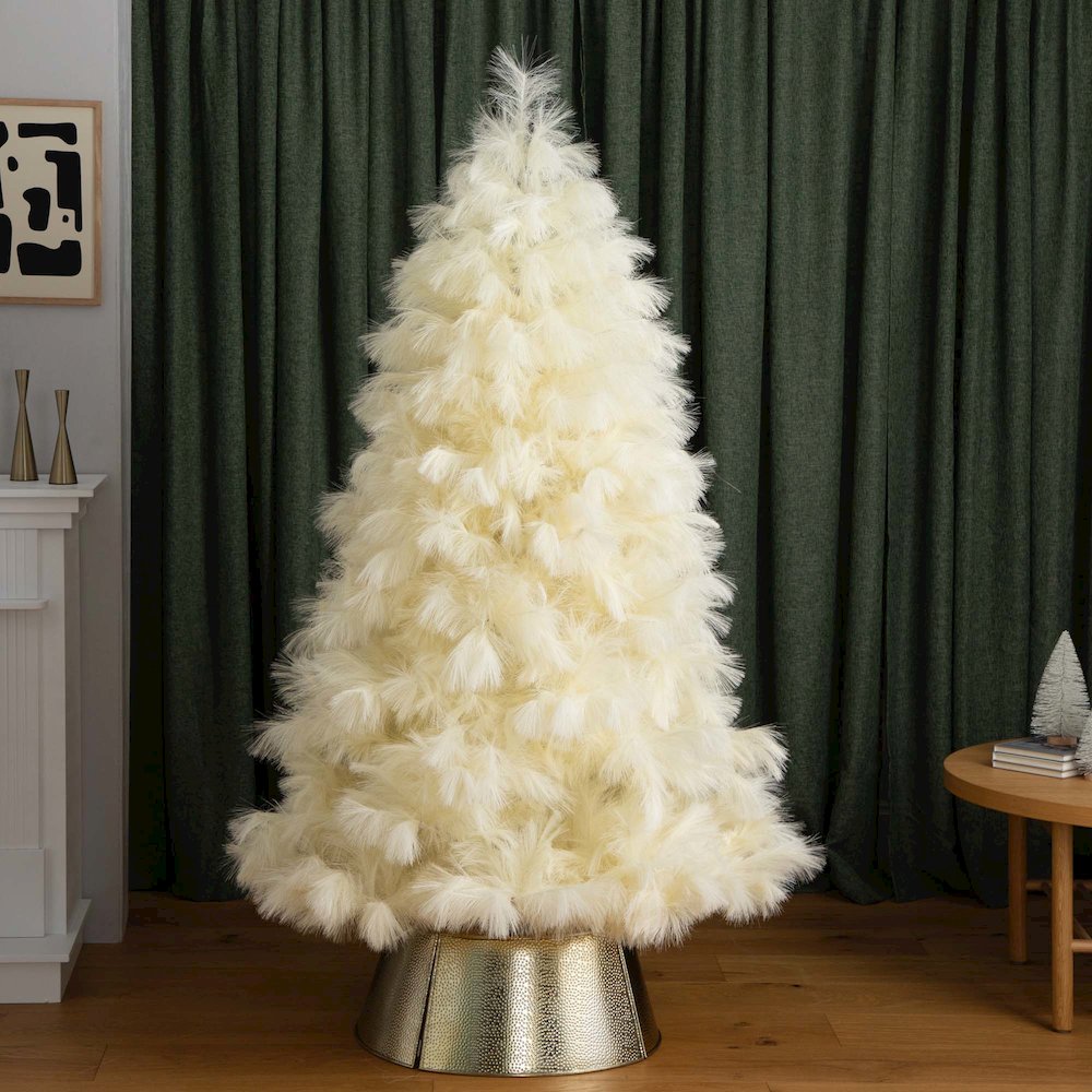 6ft. Artificial Off-White Pampas Grass Christmas Tree. Picture 5
