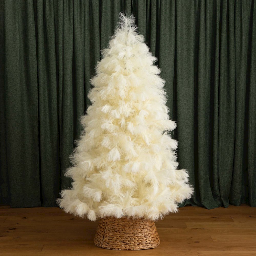 6ft. Artificial Off-White Pampas Grass Christmas Tree. Picture 16