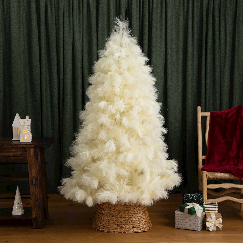 6ft. Artificial Off-White Pampas Grass Christmas Tree. Picture 11
