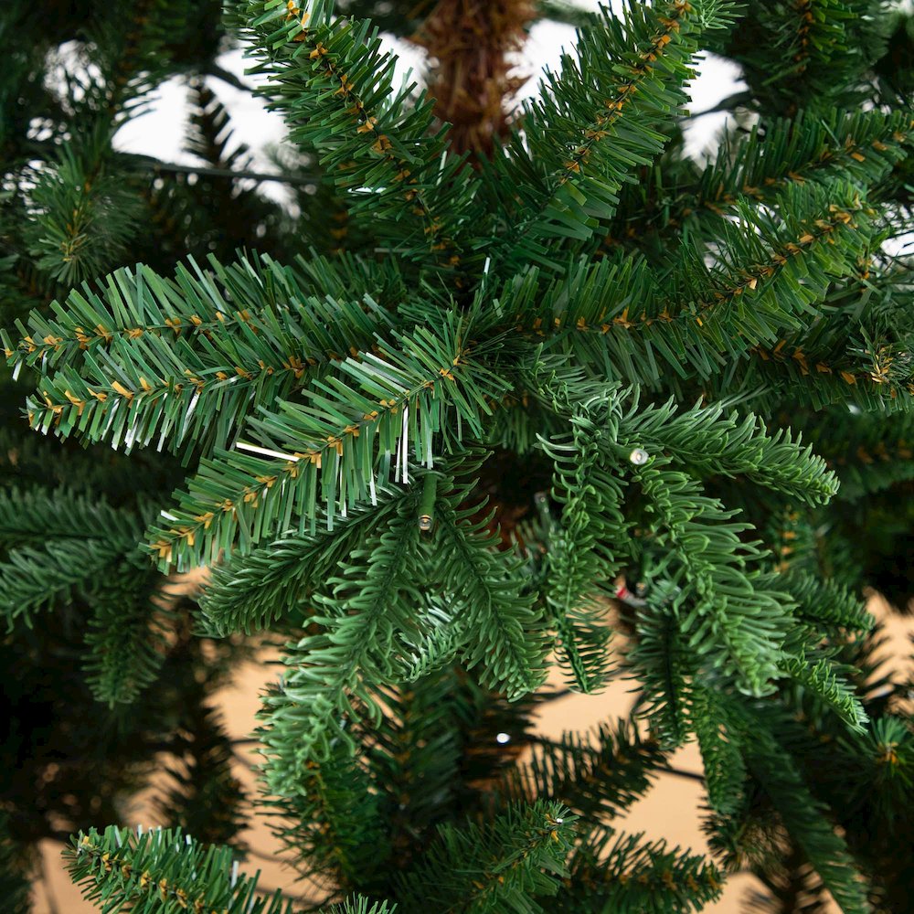 6ft. Pre-Lit Artificial Idaho Mixed Fir Christmas Tree. Picture 2