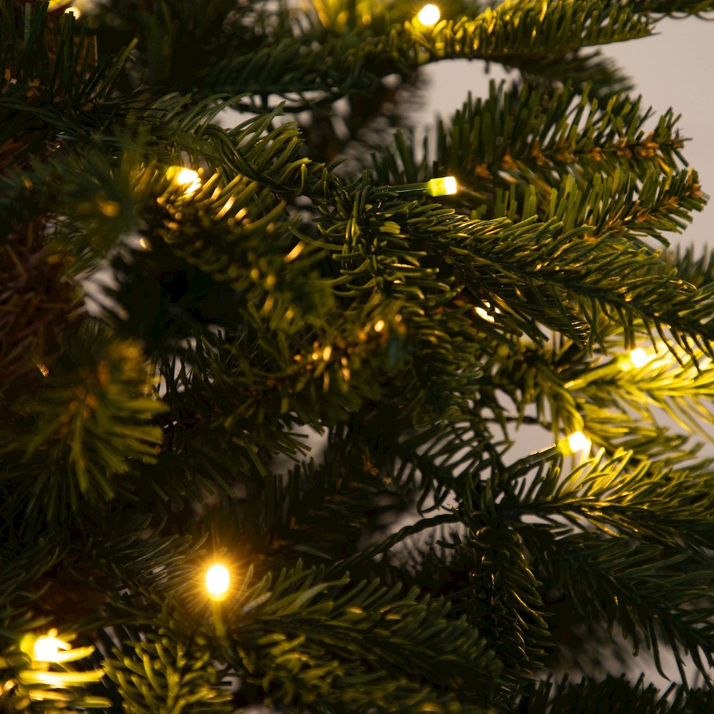 6ft. Pre-Lit Artificial Idaho Mixed Fir Christmas Tree. Picture 3