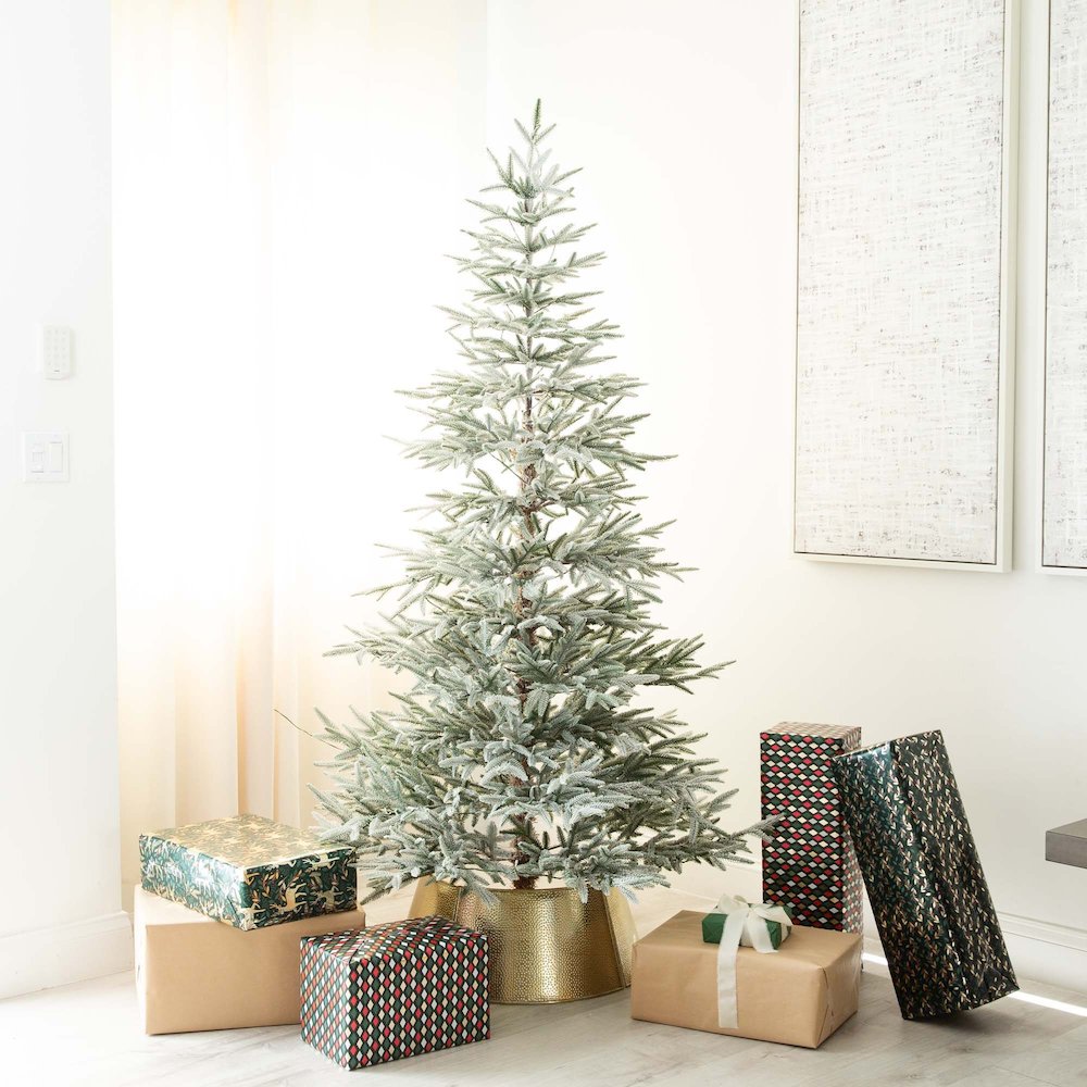 7ft. Pre-Lit Artificial Flocked Woodland Fir Christmas Tree. Picture 9