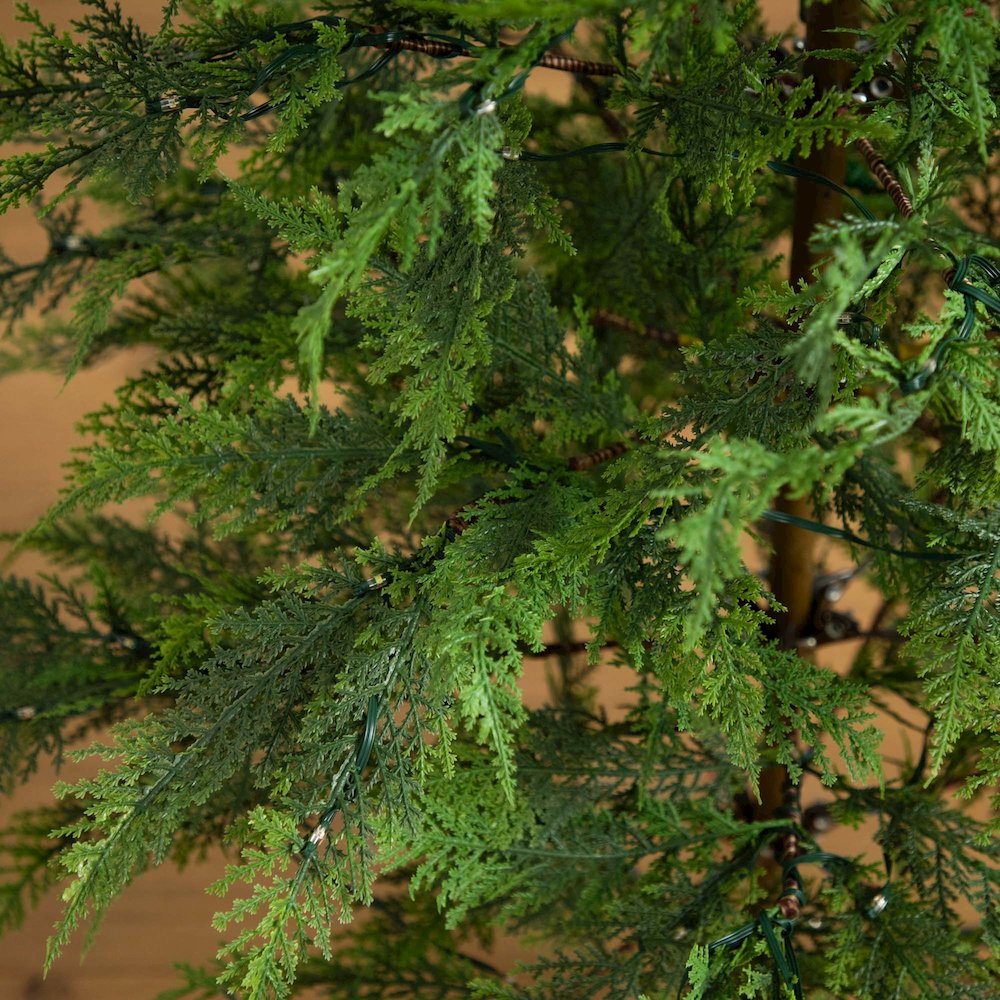 5ft. Pre-Lit Artificial Park City Pine Christmas Tree. Picture 8