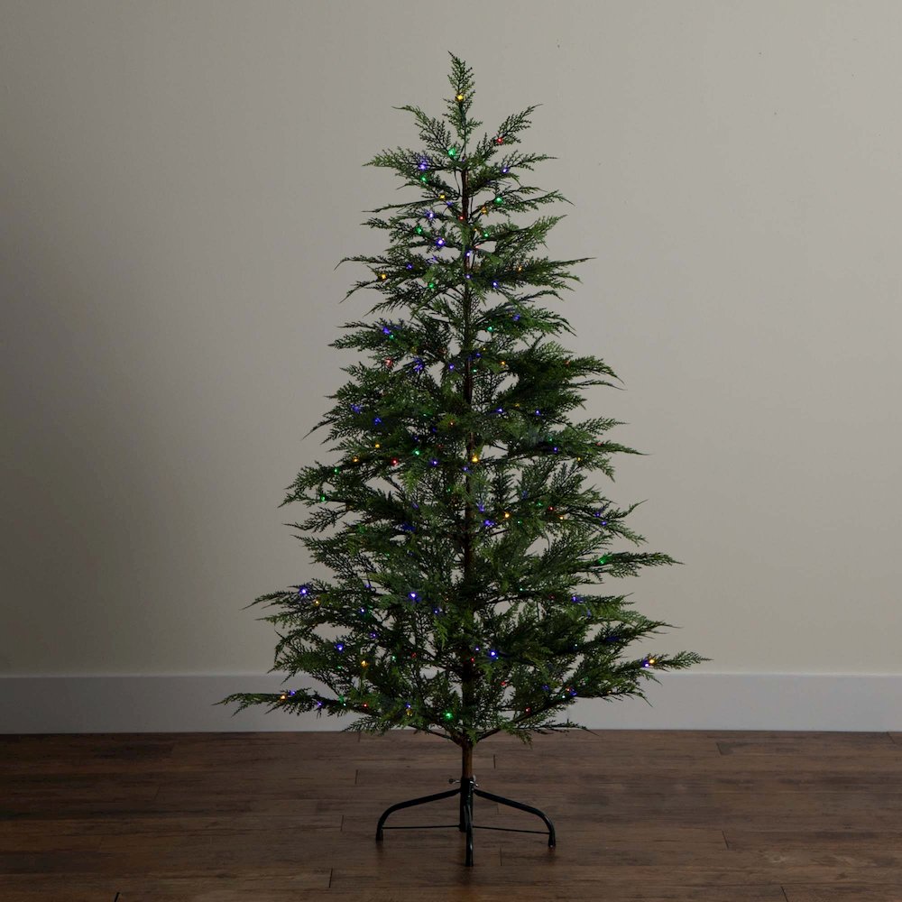 5ft. Pre-Lit Artificial Park City Pine Christmas Tree. Picture 5