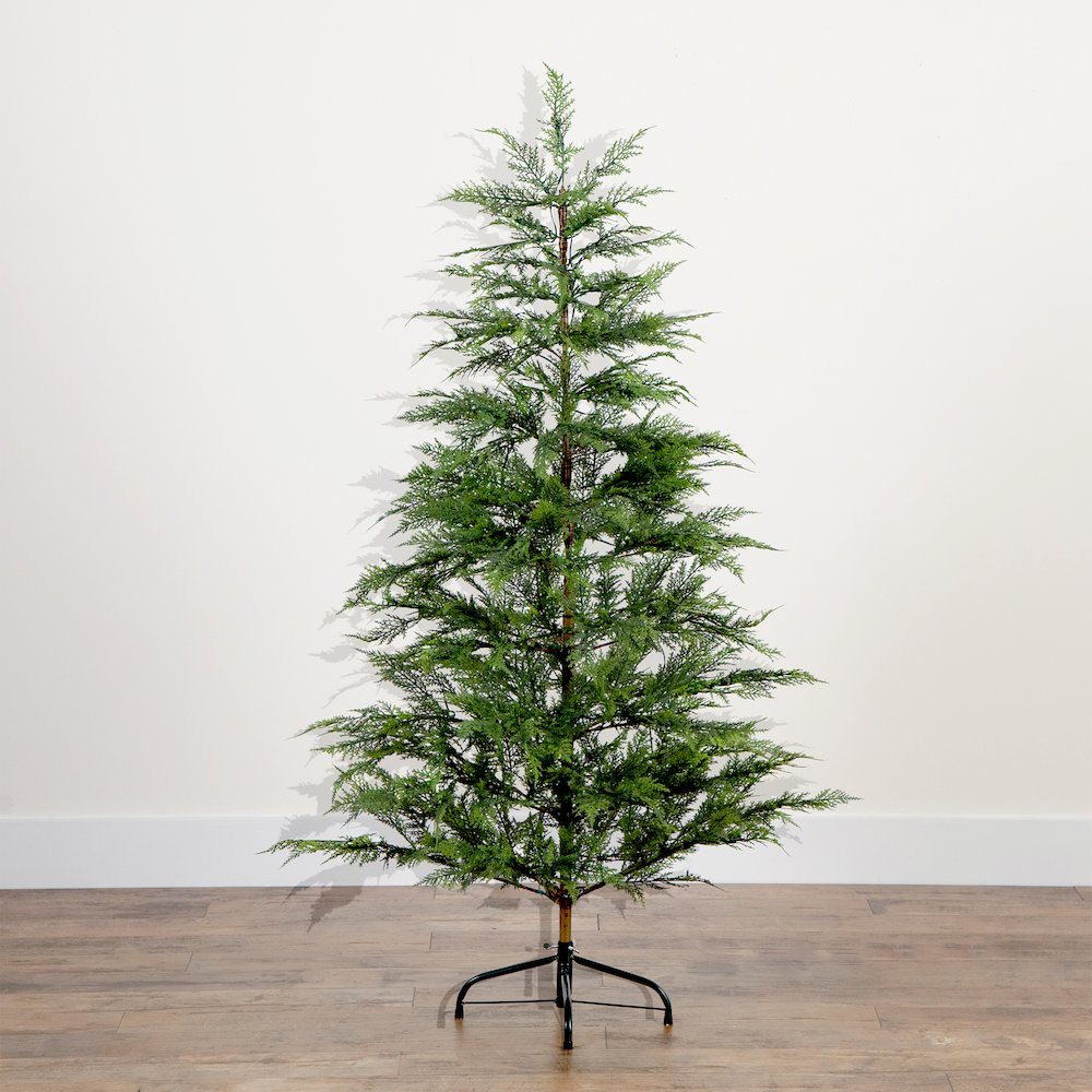 5ft. Pre-Lit Artificial Park City Pine Christmas Tree. Picture 10