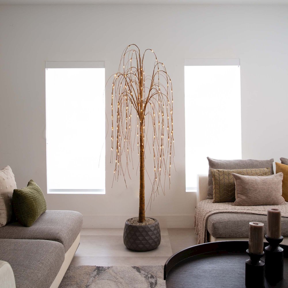 6ft. Pre-Lit Artificial Willow Tree with 160 Warm White LED Lights. Picture 9