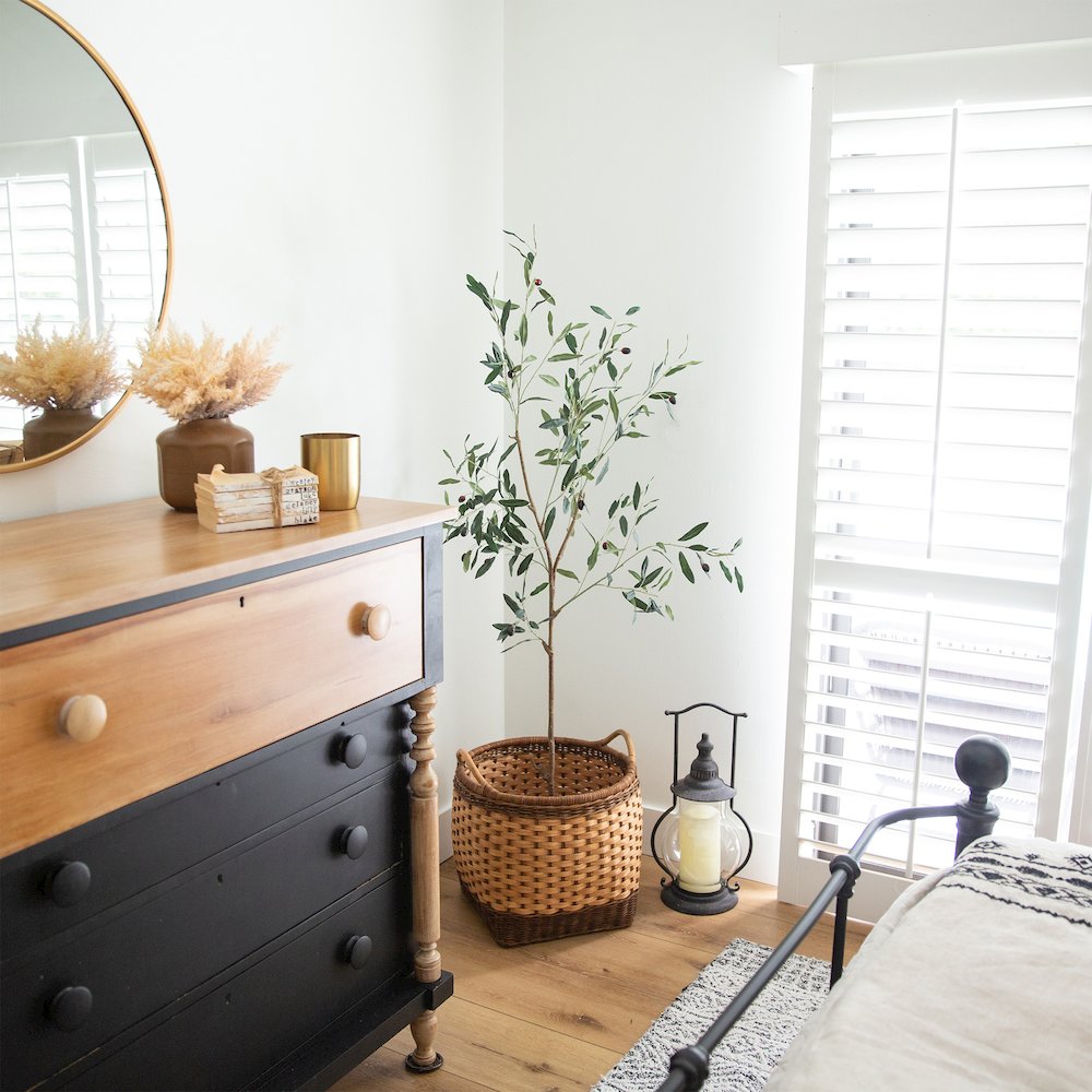 5ft. Artificial Slim Minimalist Olive Tree. Picture 6