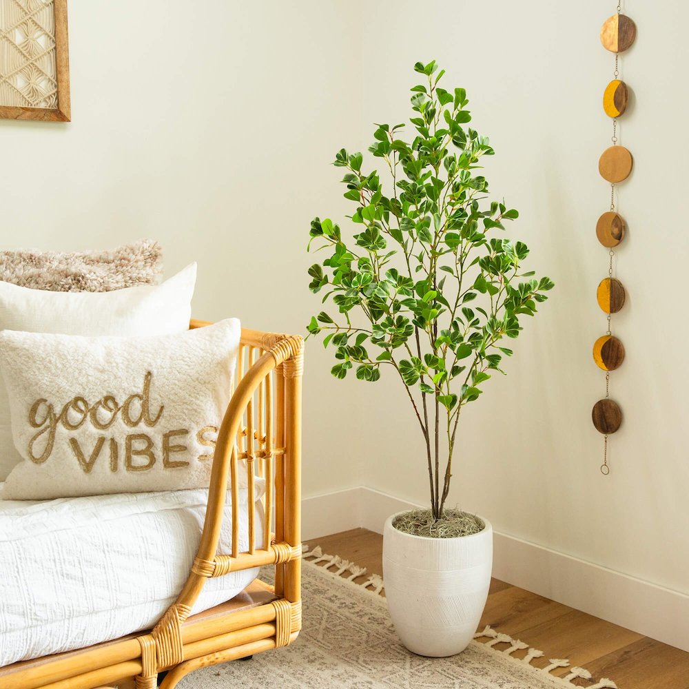 4ft. Artificial Heart Shaped Ficus Leaf Tree. Picture 3