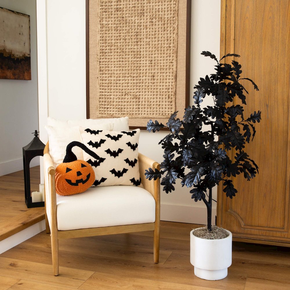 4ft. Artificial Halloween Black Oak Tree. Picture 5