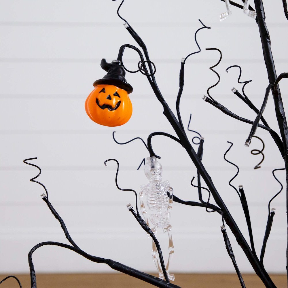 3ft. Pre-Lit Artificial Halloween Pumpkins and Skulls Ornament Tree. Picture 6