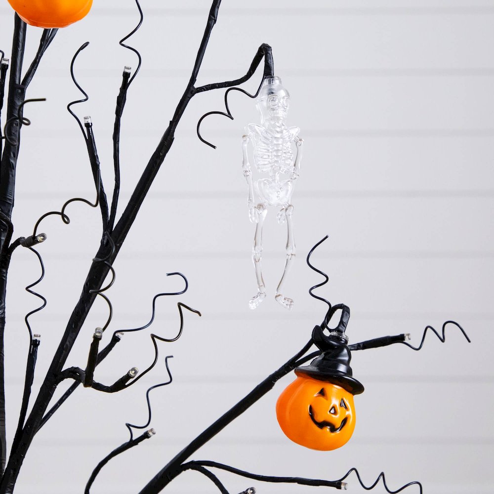 3ft. Pre-Lit Artificial Halloween Pumpkins and Skulls Ornament Tree. Picture 10