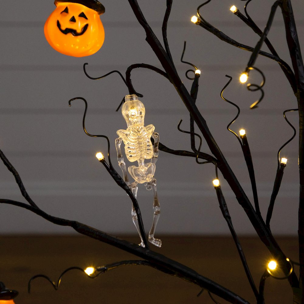 3ft. Pre-Lit Artificial Halloween Pumpkins and Skulls Ornament Tree. Picture 7